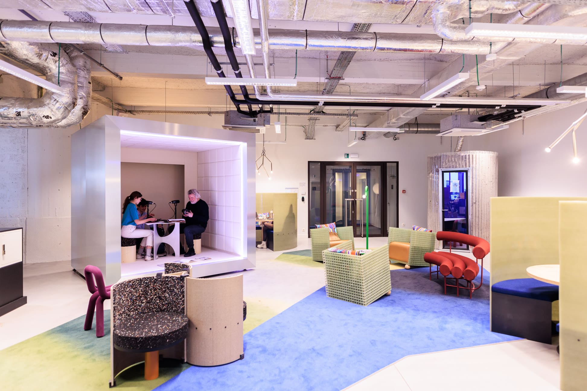 Dxq1cdjbxizkykw8juyfmjzsobbbmg6zeaxfc3vn