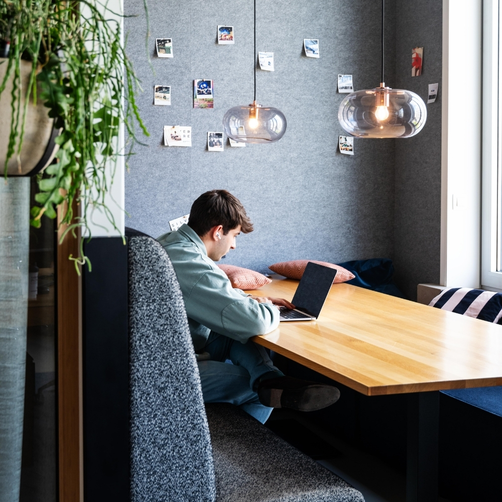 Stephanie 1 1735307928